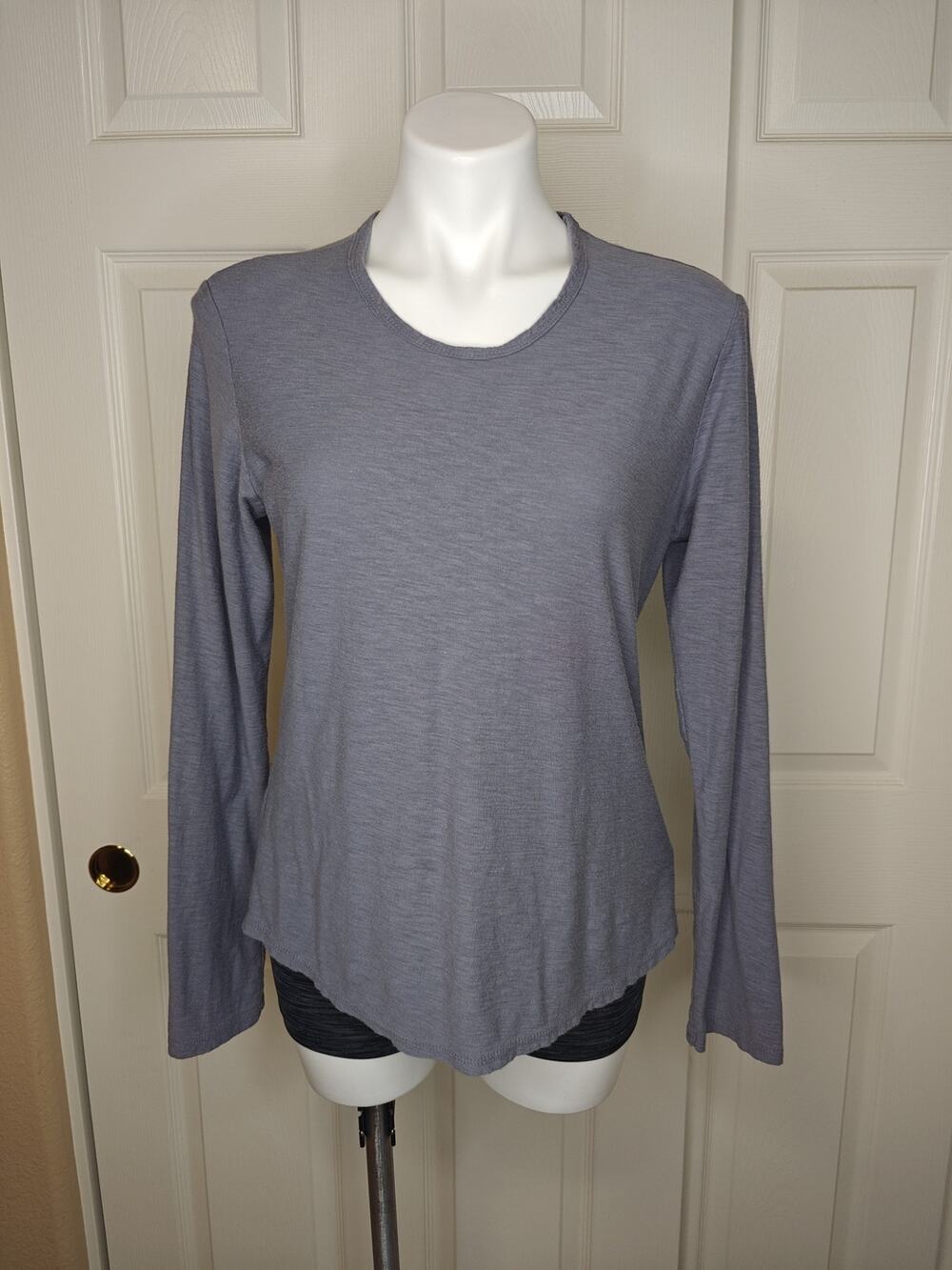 Standard James Perse long sleeve crew neck top sz 3/L